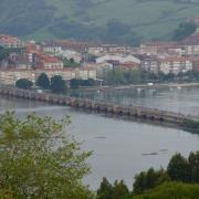 Vue sur San Vicente de la Barquera - Puente de la Maza (28 arches)