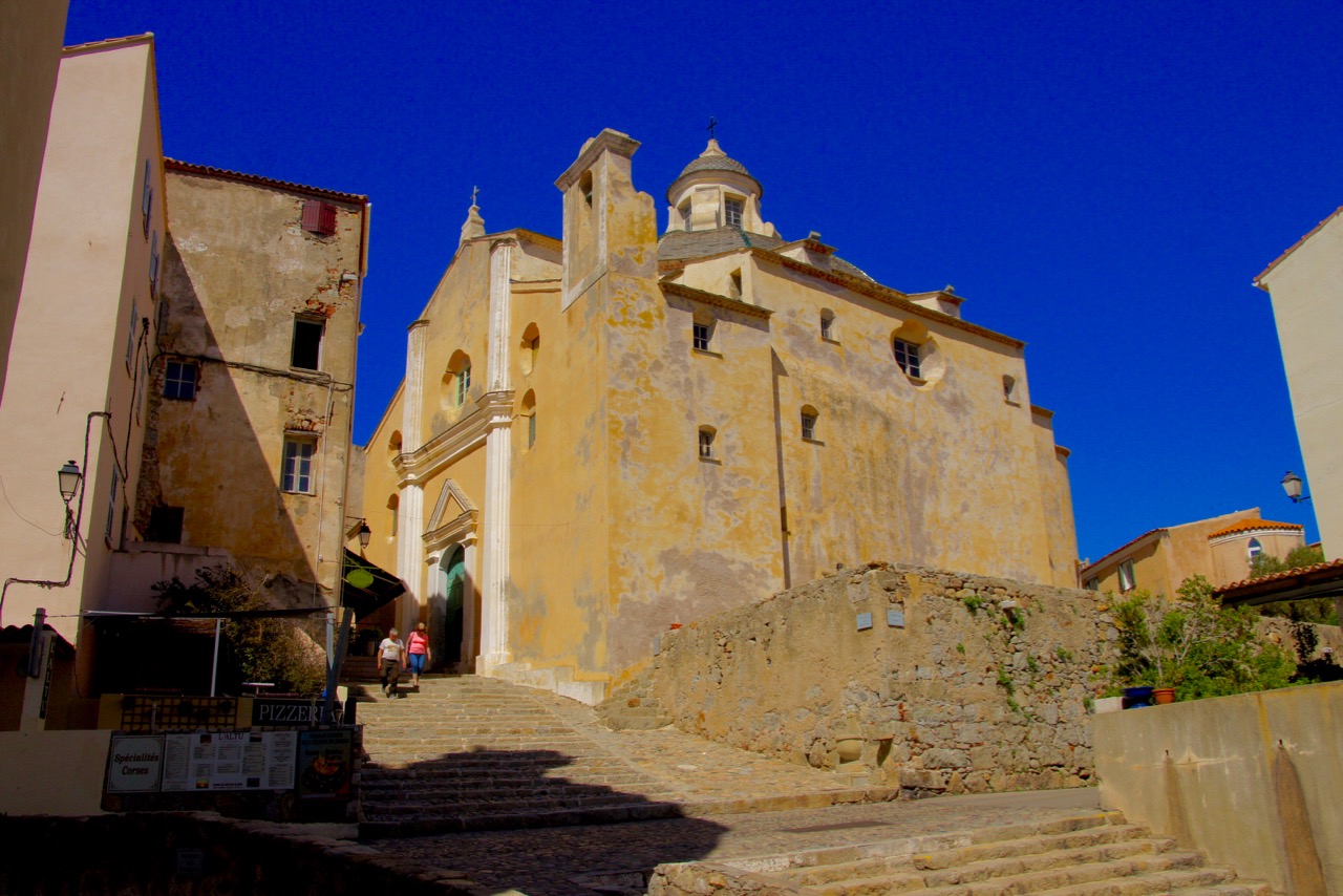 Edifice religieux à l'intérieur de la citadelle
