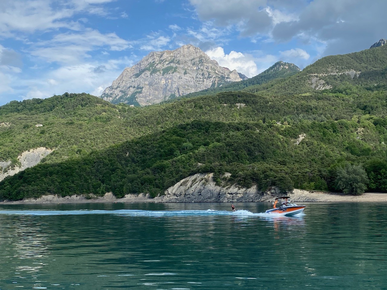 Balade en bateau sur le Lac de Serre-Ponçon